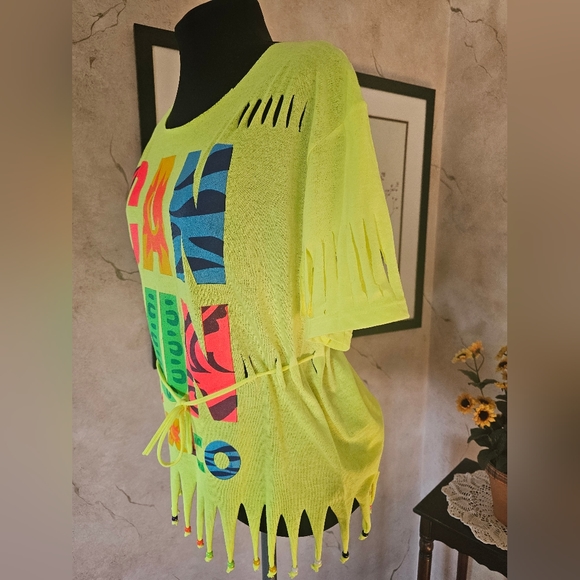 Cancun Mexico Vibrant Cut Weaved Beaded Neon Short Sleeve TShirt Women's Medium - Picture 2 of 7